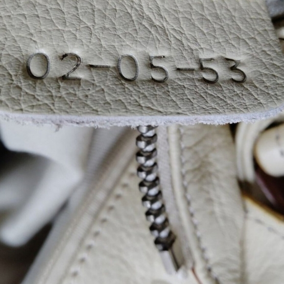 46.AUTHENTIC CHLOE - Picture 4 of 16